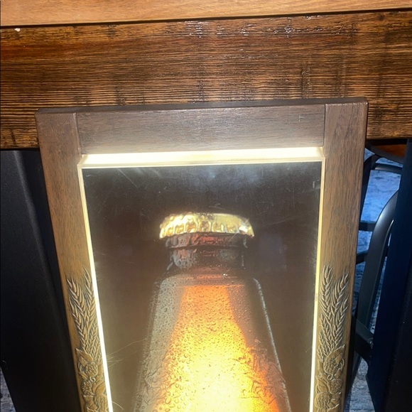 VINTAGE LA ANHEUSER BUSCH-A PREMIUM PILSNER LIGHTED BEER SIGN RARE - Picture 3 of 8